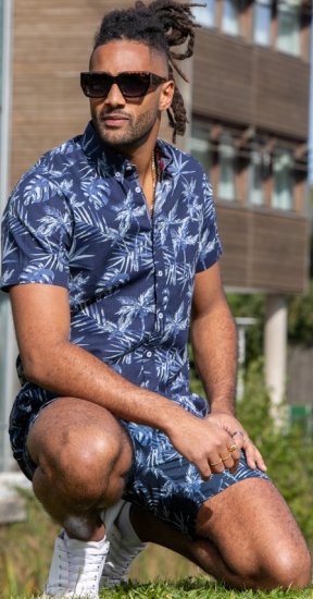 D555 Truro Hawaiian AOP Short Sleeve Button Down Collar Shirt Navy - Chemises - Chemises Grandes Tailles Hommes