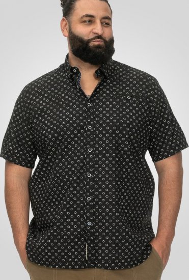 D555 Matlock Short Sleeve AOP Shirt With Hidden Button Down Black - Chemises - Chemises Grandes Tailles Hommes