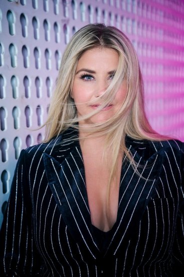 Ulla Popken 855499 Blazer en velours à strass Noir - Blazers - Blazers grande taille pour femme