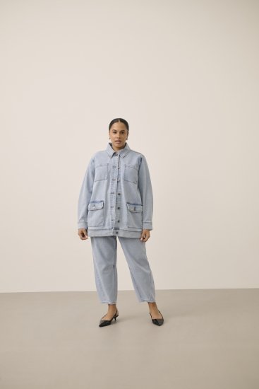 Kaffe Curve Ninna Casual Jacket Light Blue Washed - Vestes - 